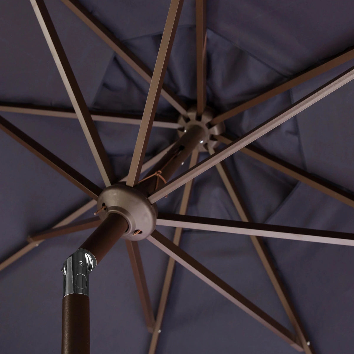 Safavieh Patio Umbrella 9' Crank Tilt Navy/White - Venice