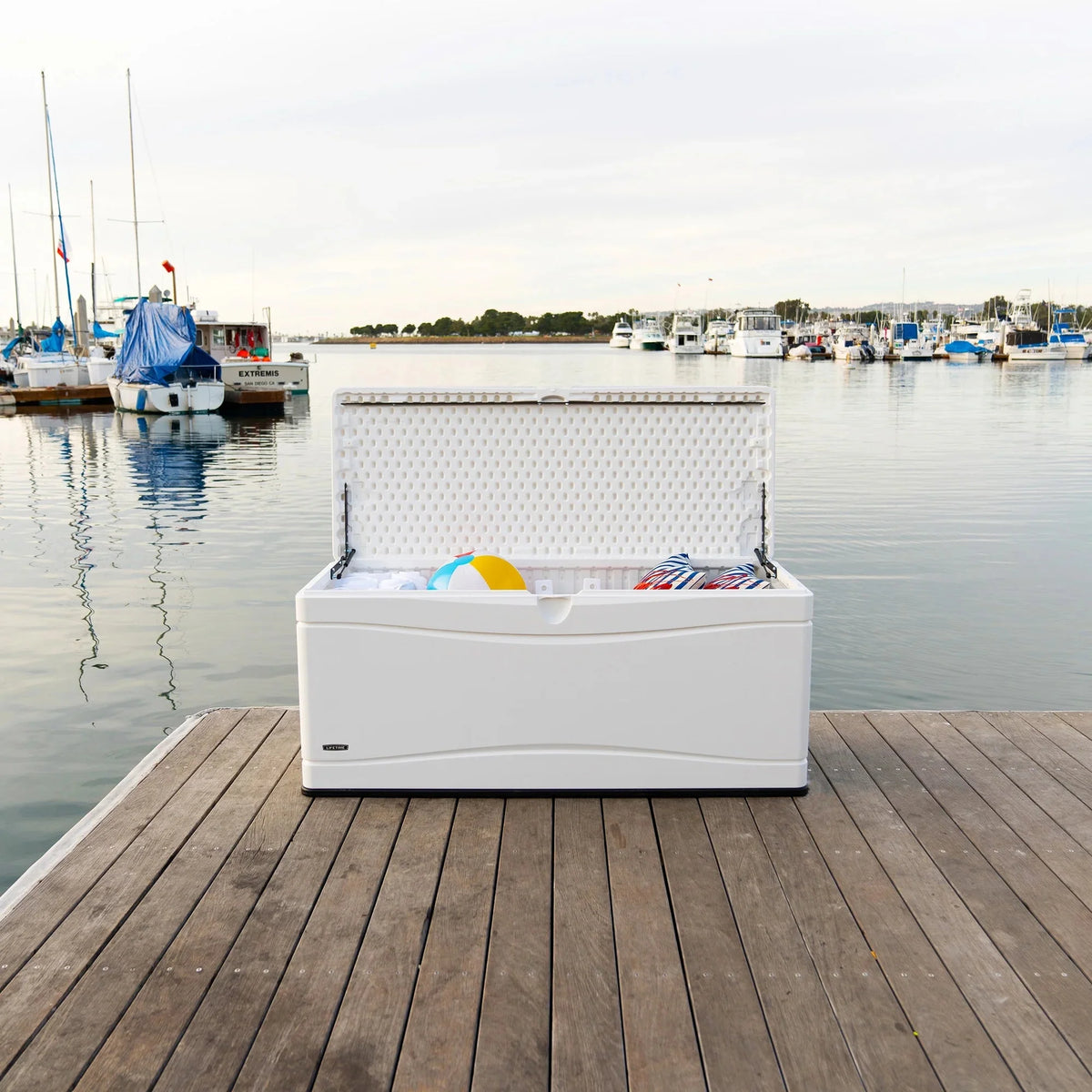 Lifetime Marine Dock Box, 130 Gallon - 60348
